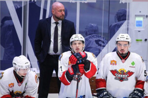 Хоккеисты «Брянска» дважды обыграли курский «Сокол» с одинаковым счётом