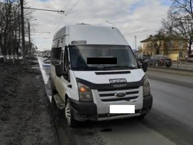 В Брянске остановили «пьяную» маршрутку с пассажирами. Водитель задержан