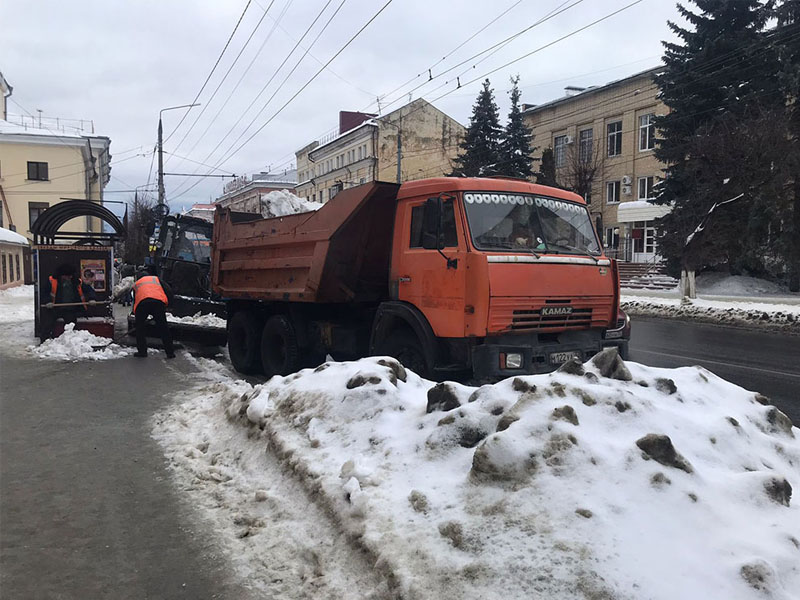 За первую неделю февраля с улиц Брянска вывезли больше 12 тыс. тонн снега