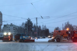 За ночь с улиц Брянска вывезли 500 кубометров снега