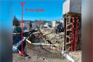 С «городской» стороны нового моста через Десну в Брянске началось устройство подпорной стенки