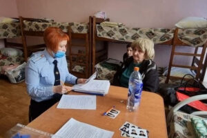 Сотрудники миграционной службы провели выездной приём для прибывших в Брянск жителей ДНР