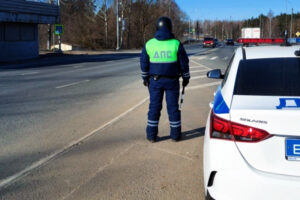 Брянские автоинспекторы за сутки «отловили» более 20 злостных должников по штрафам ПДД