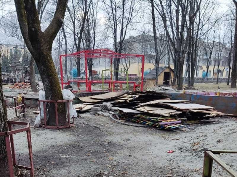 Ремонт брянского парка «Юность» начался с демонтажа