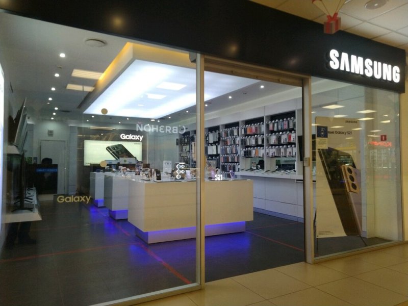 Фирменные салоны Samsung в Брянске принимают только наличные