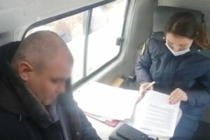 В Брянске автоинспекторы отловили двоих водителей, задолжавших по штрафам ПДД более 100 тыс. рублей