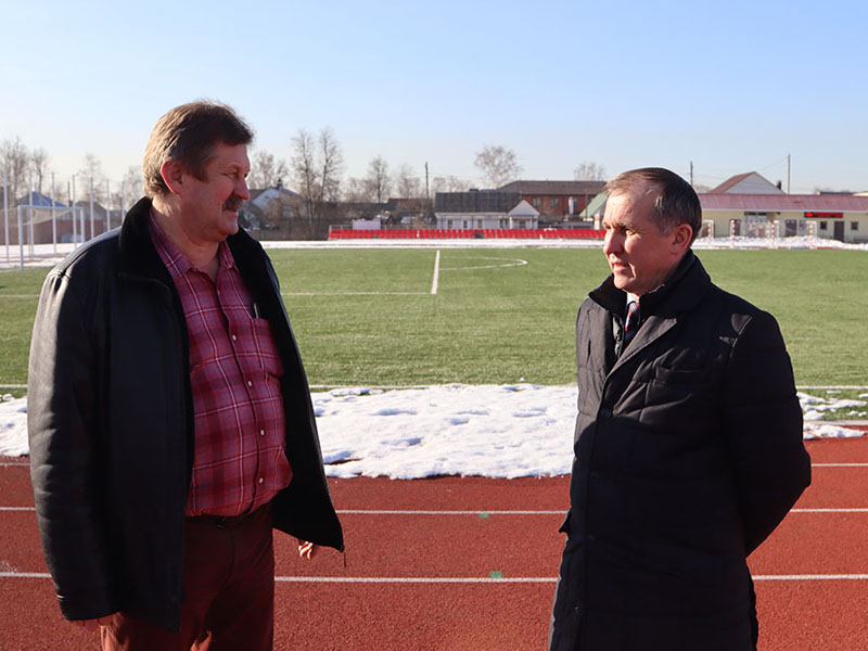 На стадионе «Спартак» в Брянске хотят построить легкоатлетический манеж. На свободных беговых дорожках