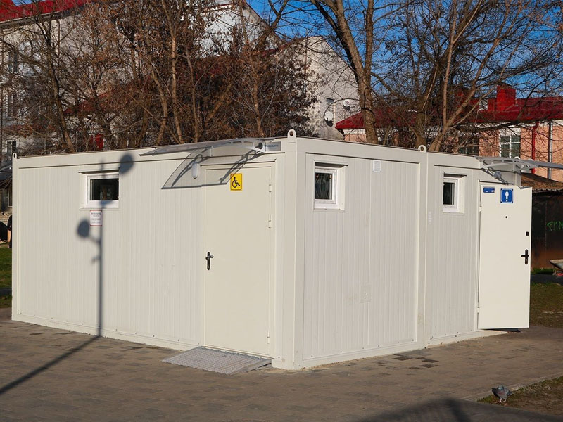 В трех брянских парках обещают отремонтировать туалеты