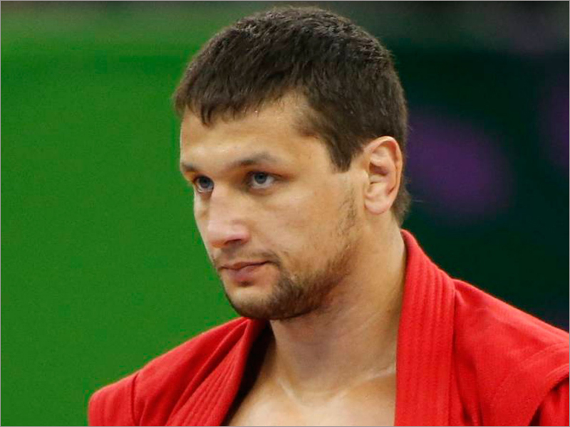 Заслуженный мастер спорта по самбо Артём Осипенко отмечает 34-й день рождения