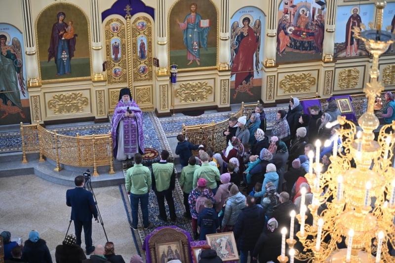 Брянский митрополит Александр призвал усердно молиться за российское воинство