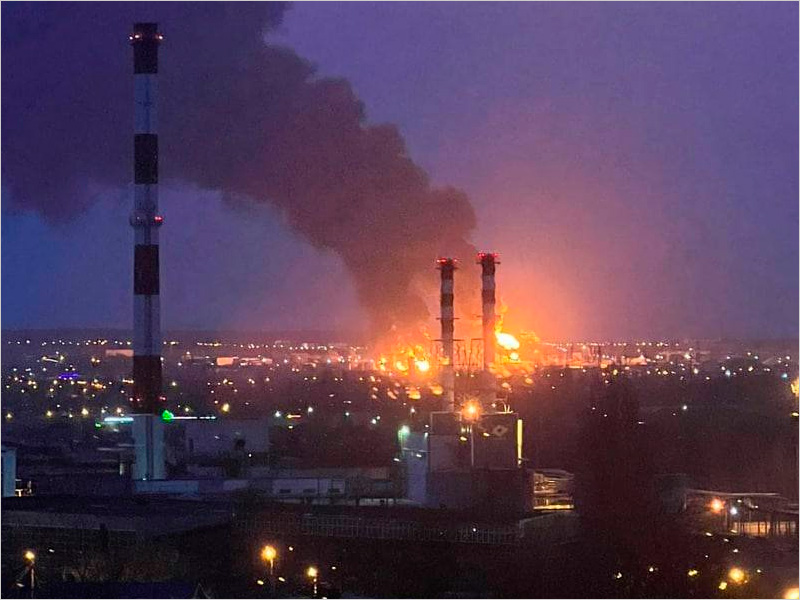 Casus belli: вертолёты ВС Украины нанесли удар по нефтебазе в Белгороде