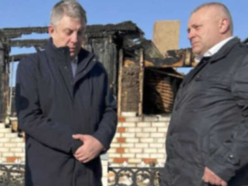 Брянский губернатор лично посетил место обстрела жилых домов в Климово