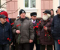 День космонавтики в Брянске отметили цветами к памятнику Юрию Гагарину