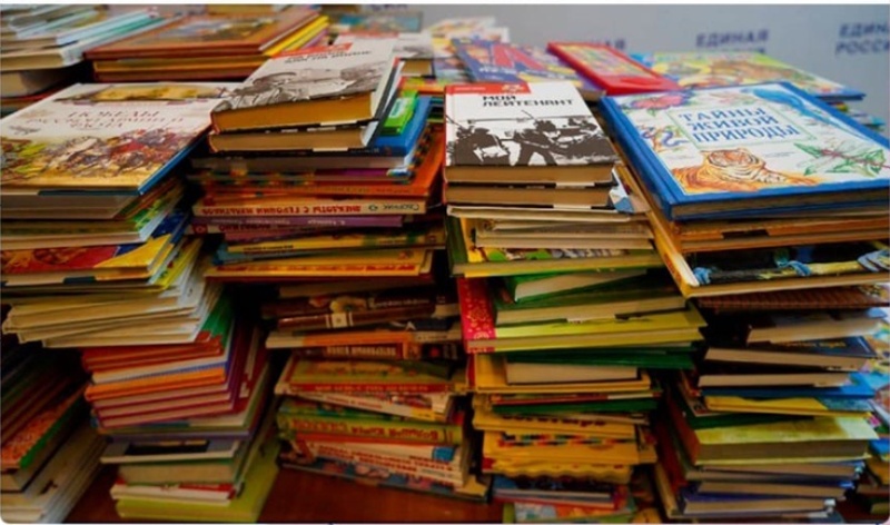 Детям Донбасса из Брянской области передано больше пяти тысяч книг
