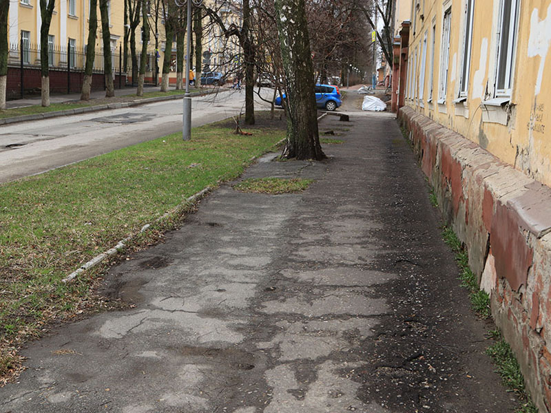 В Брянске с 18 апреля перекроют часть улицы Октябрьской. На ремонт
