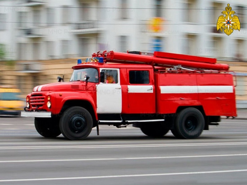 Брянские пожарные потушили офис на проспекте Станке Димитрова