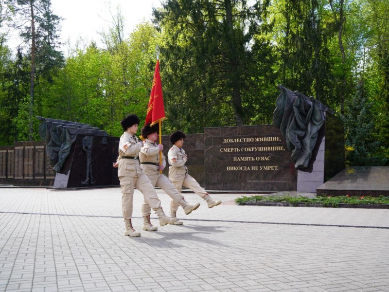 Брянская область отмечает 100-летие пионерии под боевым пионерским знаменем