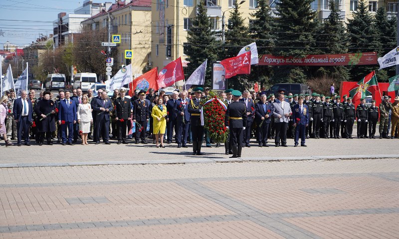 В Брянске на площади Партизан открыта «Вахта Памяти-2022»