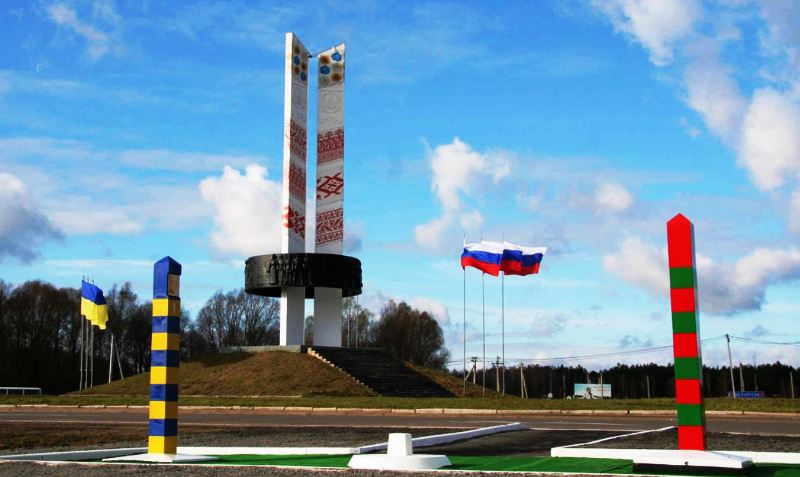 Власти Украины решили снести монумент «Три сестры» на границе с Россией и Белоруссией