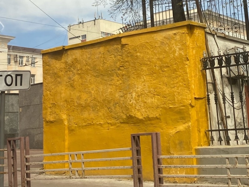 «А давайте жёлтую полосу проп…дячим!»: в Брянске горожане недоумевают по поводу изысков ремонта в центре города