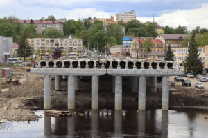 Новый мост через Десну в Брянске готов на 60%, подъезд к нему — на 97% — горадминистрация