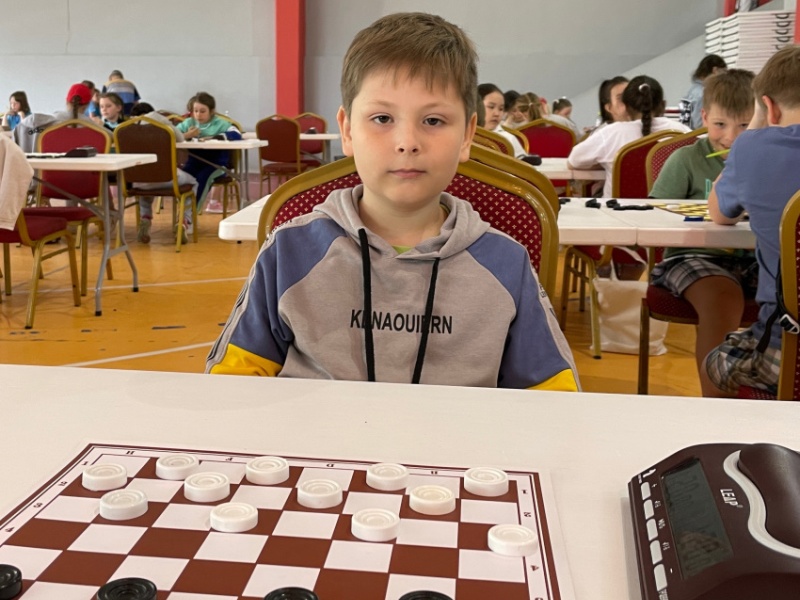 Десятилетний брянский шашист  завоевал серебряную медаль первенства России