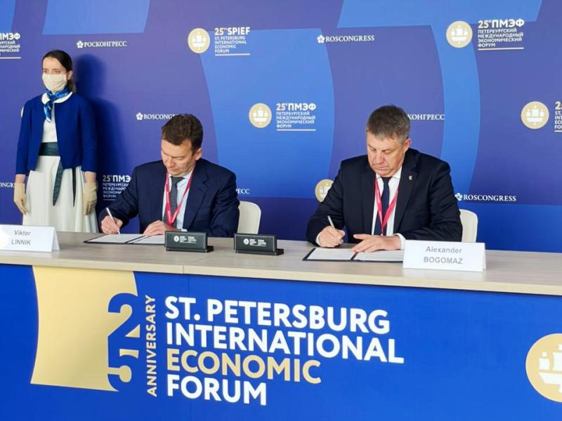 «Мираторг» и Брянская область заключили на ПМЭФ-2022 инвестсоглашение о реализации проектов в птицеводстве на 2,9 млрд. рублей