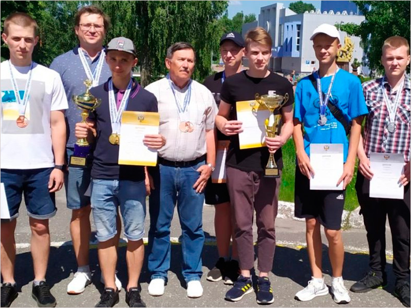 Брянские судомоделисты выиграли домашние чемпионат и первенство России