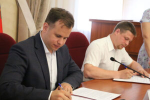 Брянский молодежный парламент договорился о сотрудничестве с Российским союзом молодежи
