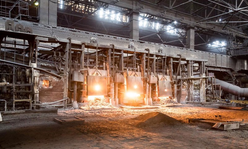 Средние предлагаемые в металлургии зарплаты в Брянской области составляют 88 тыс. рублей