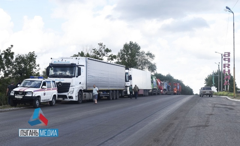 Брянская область отправила в Брянку третий гуманитарный конвой: с мусоровозом, стройматериалами и лекарствами