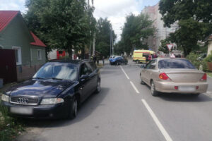 Не уступил дорогу: в Брянске Audi A4 протаранил Škoda
