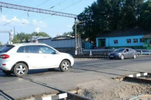 В Бежице началось ограничение движения через переезд на станции Орджоникидзеград