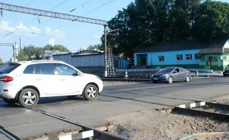В Бежице началось ограничение движения через переезд на станции Орджоникидзеград