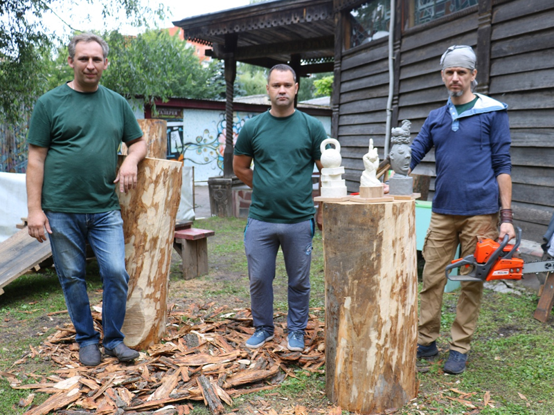 «Волшебный мир дерева»: в парке-музее Толстого в Брянске проявятся новые деревянные скульптуры