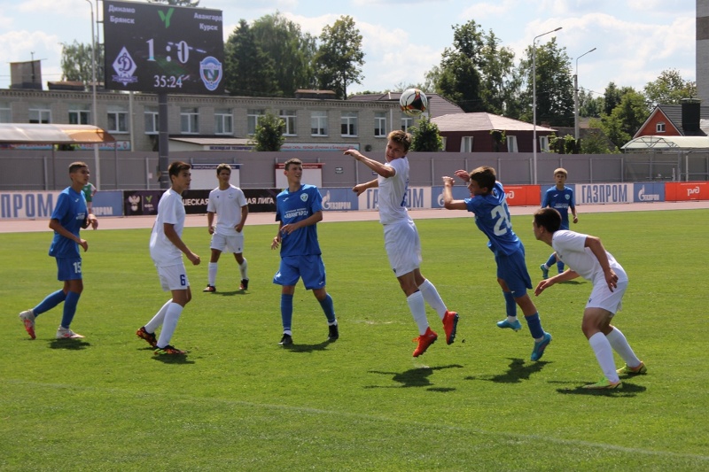 Юноши брянского «Динамо» после очередной победы вышли на третье место в ЮФЛ