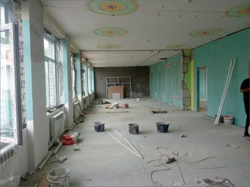 Школа рядом с домом брянского губернатора к 1 сентября будет полностью отремонтирована за 61,8 млн. рублей