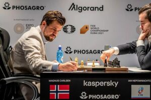 Действующий чемпион мира по шахматам Магнус Карлсен отказался играть с Яном Непомнящим