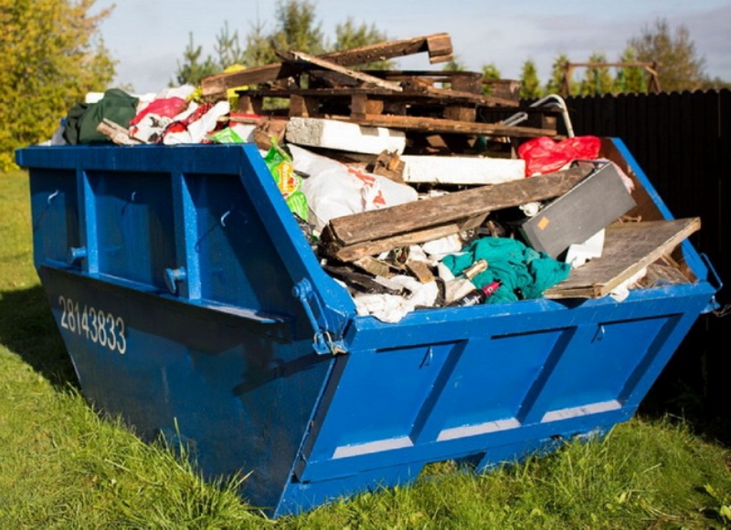 Брянские мусорщики напомнили гражданам, какой мусор они не принимают