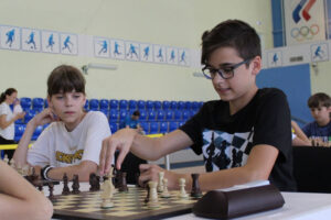 В Брянске стартовал шахматный мемориал Зильберштейна