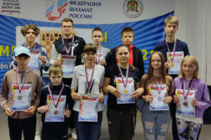 Международный день шахмат в Брянске отметили блиц-турниром