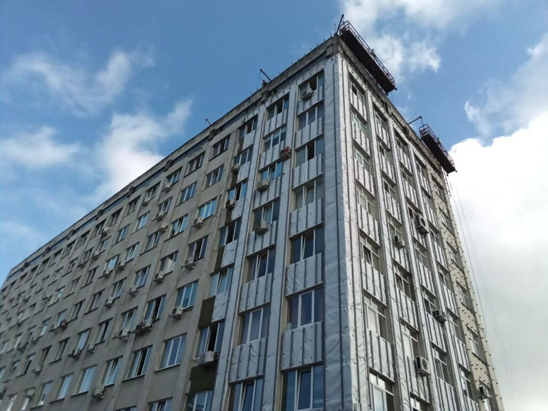Фасад Брянского клинико-диагностического центра отремонтируют за 33 млн. рублей