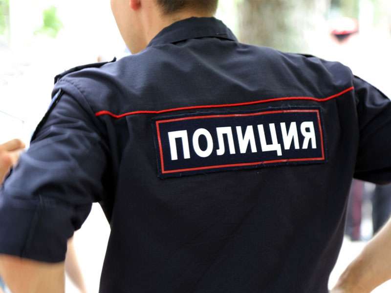 В Клинцах неизвестные обстреляли из автоматов воинскую часть. Полиция разыскивает троих мужчин