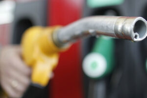 Самый бурный рост на АЗС в октябре демонстрировали цены на дизельное топливо — Росстат