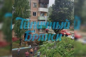 В одной из пятиэтажек в Володарском районе Брянска произошел взрыв
