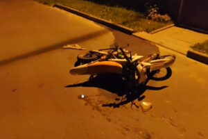 В пригороде Брянска подросток на спортивном мотоцикле влетел в «пьяный» Kia Sportage