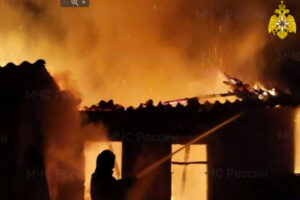 В селе Клинцовского района в ночном пожаре погиб 51-летний мужчина