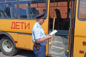 Брянская Госавтоинспекция перед 1 сентября проводит тотальную проверку школьных автобусов