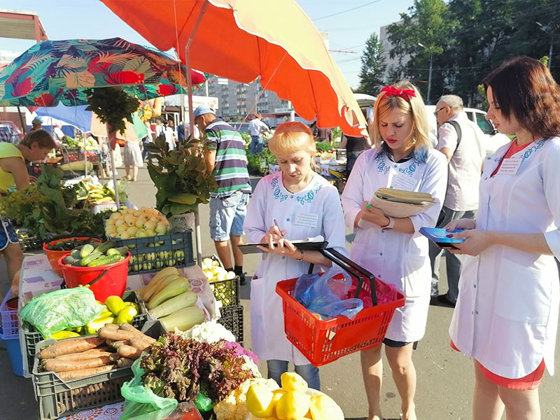 На первой в сезоне-2022 ярмарке жители Брянска прикупили 13,6 тонн овощей и фруктов