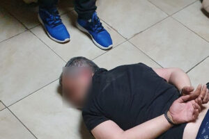 Жителя Стародуба, подрезавшего оппонента у кафе, удалось задержать в Подмосковье